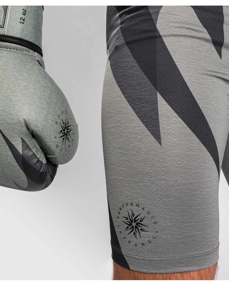 Venum Stone Vale Tudo ショーツ - ミネラルグリーン