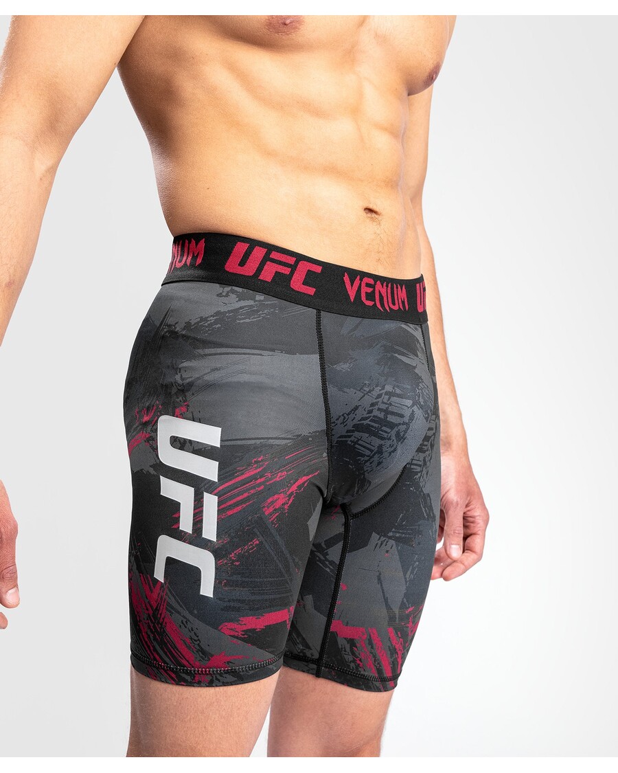 Pantalon Scurt Ufc Venum Authentic Fight Week 2.0 Vale Tudo Pentru Bărbați - Negru/roșu
