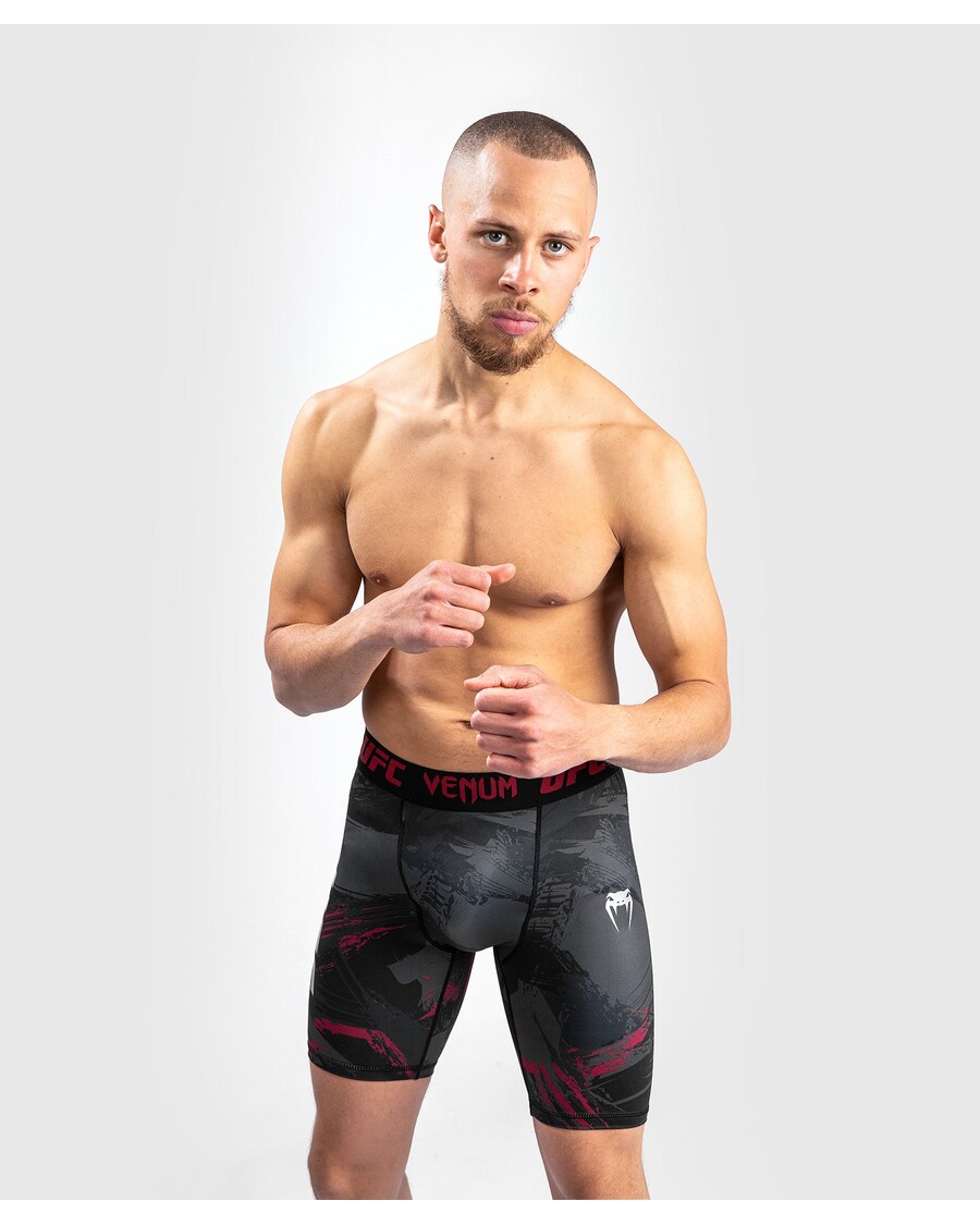UFC Venum Authentic Fight Week 2.0 Herren Vale Tudo Short – Schwarz/Rot
