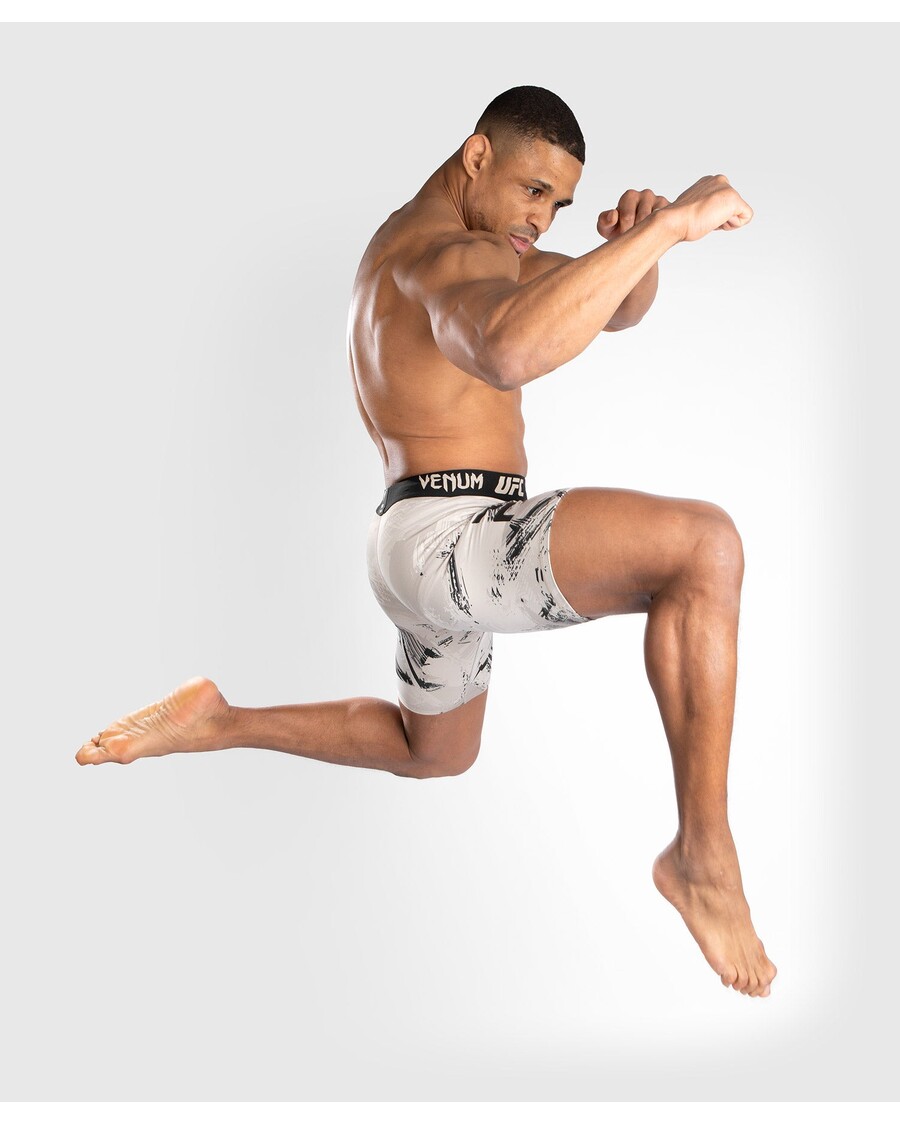 Short Vale Tudo UFC Venum Authentic Fight Week 2.0 Pour Hommes - Noir/sable