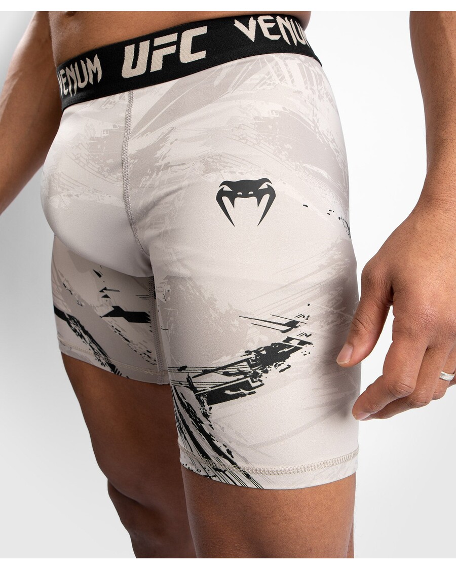 Short Vale Tudo UFC Venum Authentic Fight Week 2.0 Pour Hommes - Noir/sable