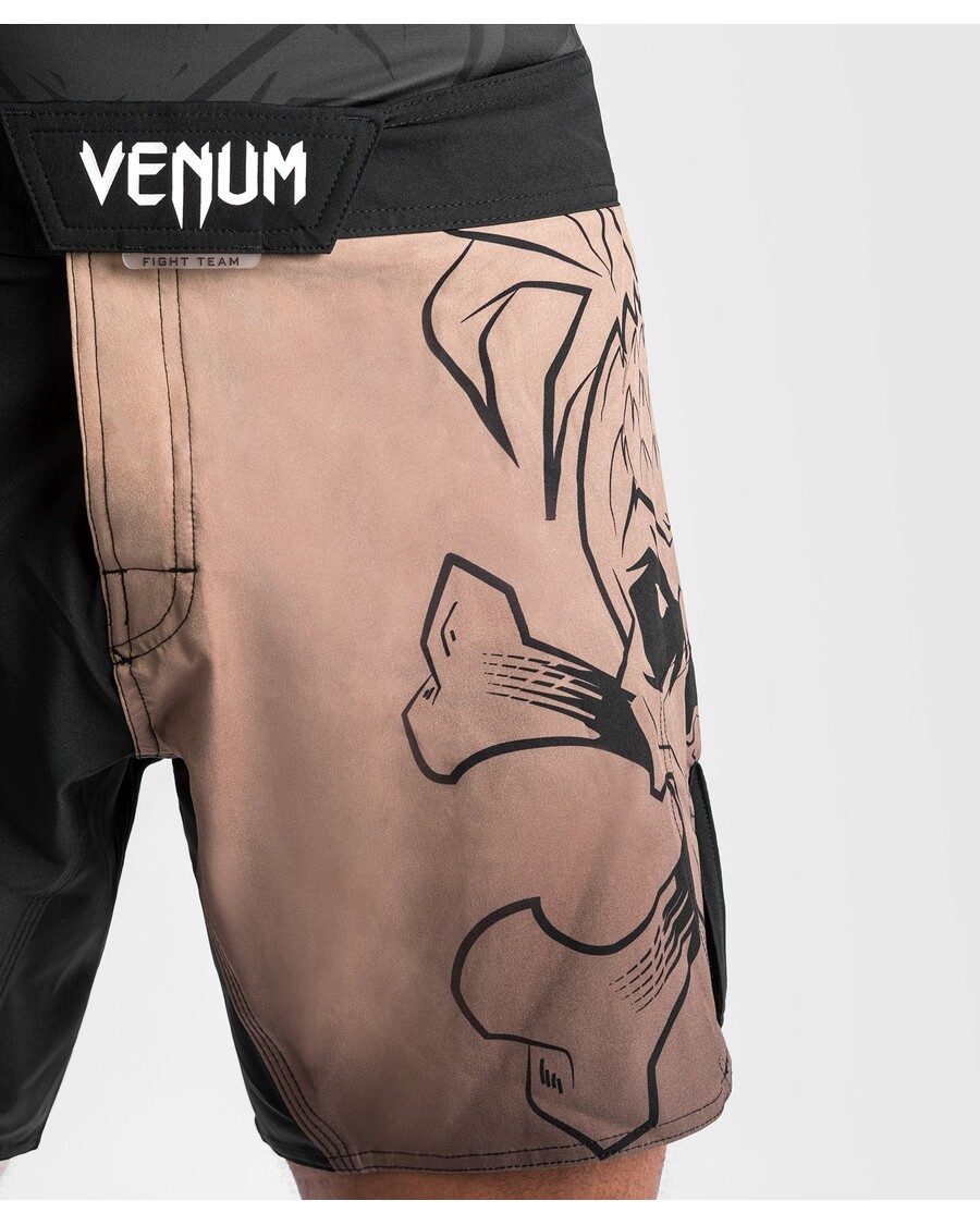 Боевые шорты Venum Reorg - черные