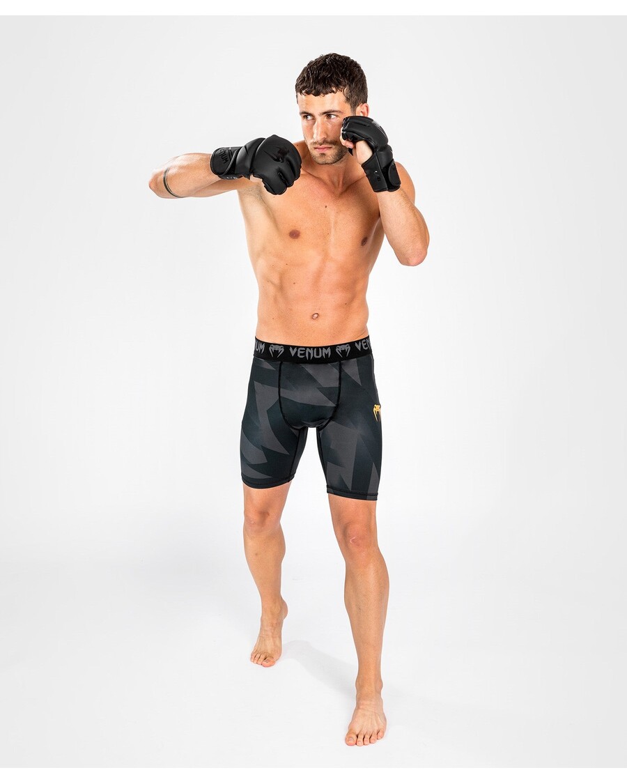 Pantaloni Scurți Venum Razor Vale Tudo - Negru/auriu