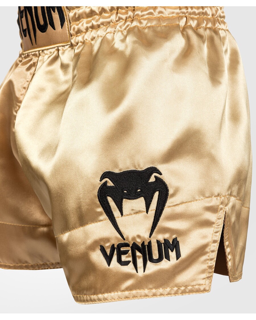 Venum クラシック ムエタイ ショーツ - ゴールド/ブラック