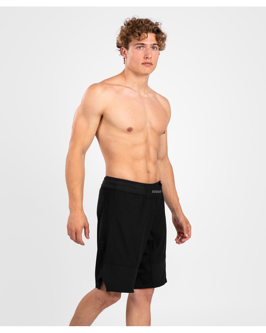 Venum G-fit エア ファイトショート - ブラック