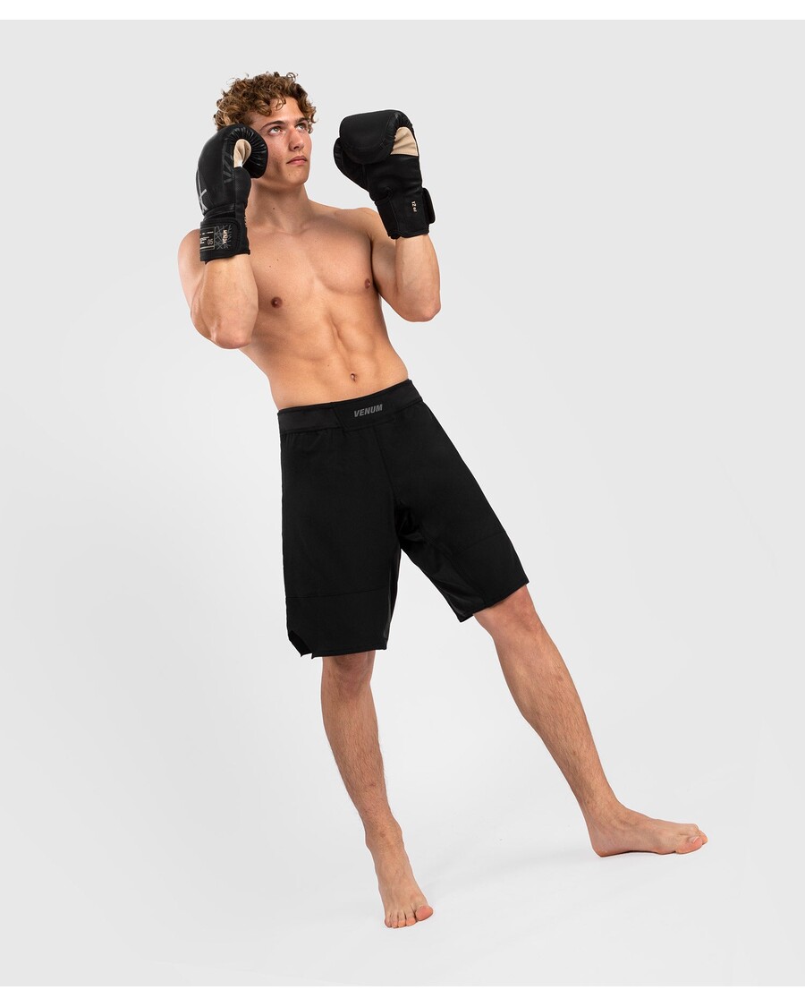 Venum G-fit エア ファイトショート - ブラック