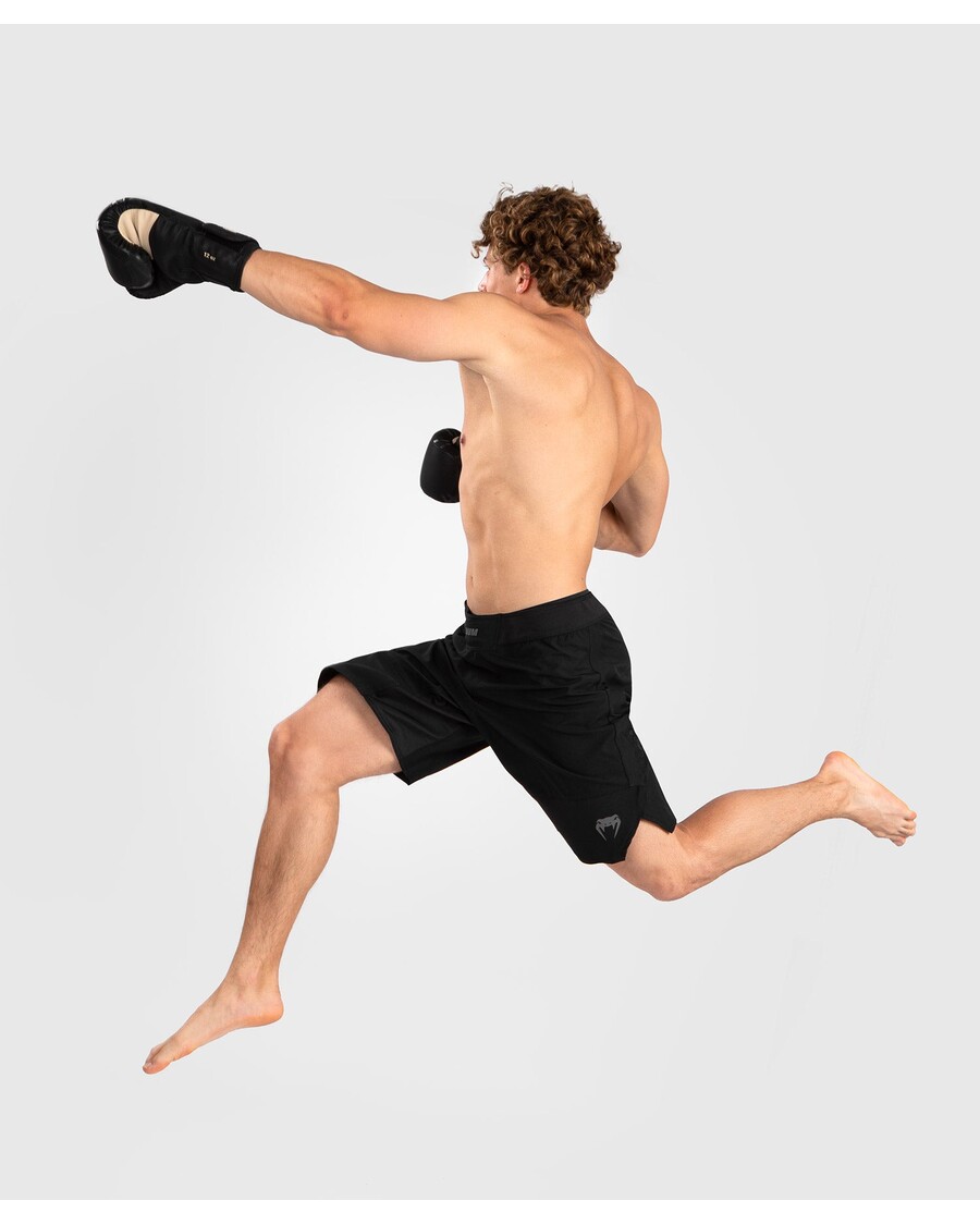 Venum G-fit エア ファイトショート - ブラック