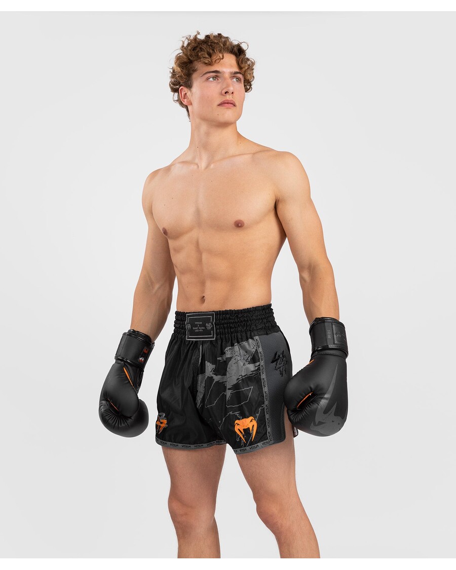 Venum S47 шорты для тайского бокса - черный/оранжевый