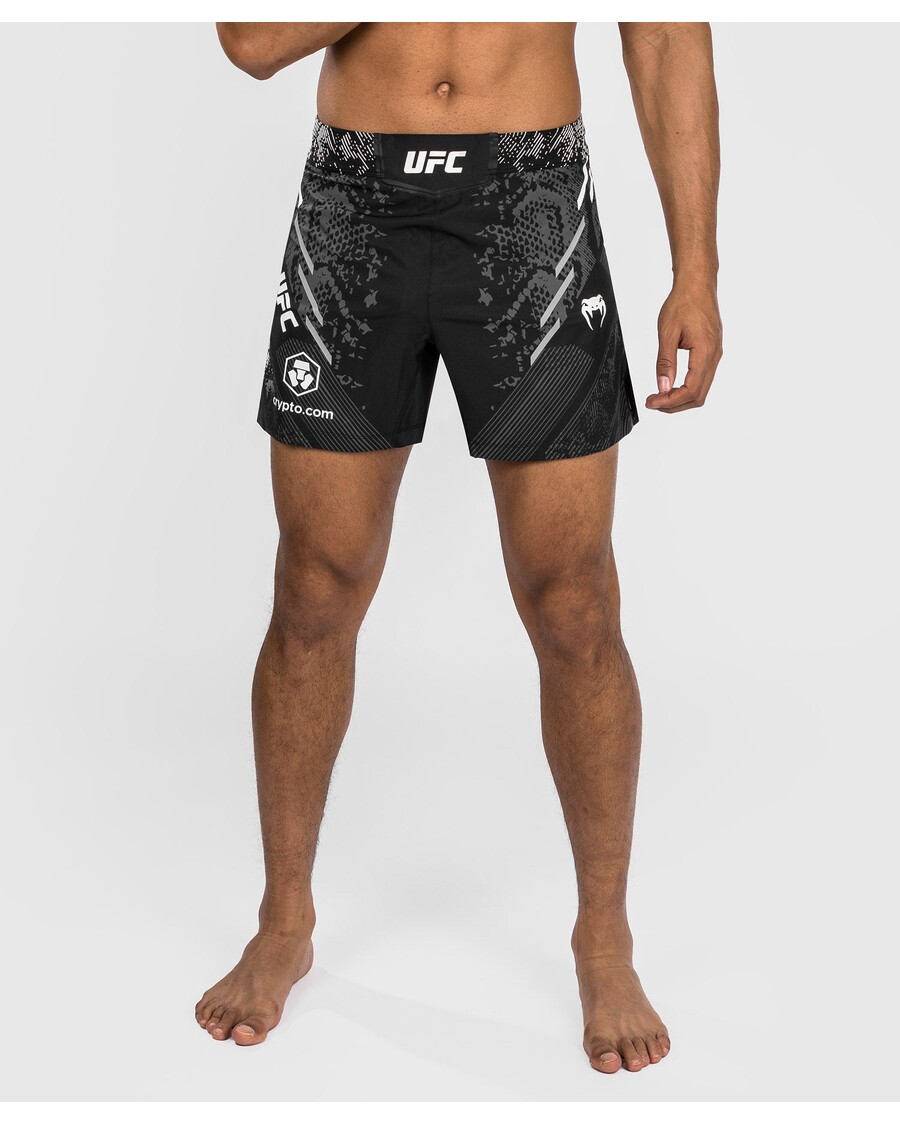 UFC Adrenalin Von Venum Authentic Fight Night Herren-Kampfshorts – Kurze Passform – Schwarz