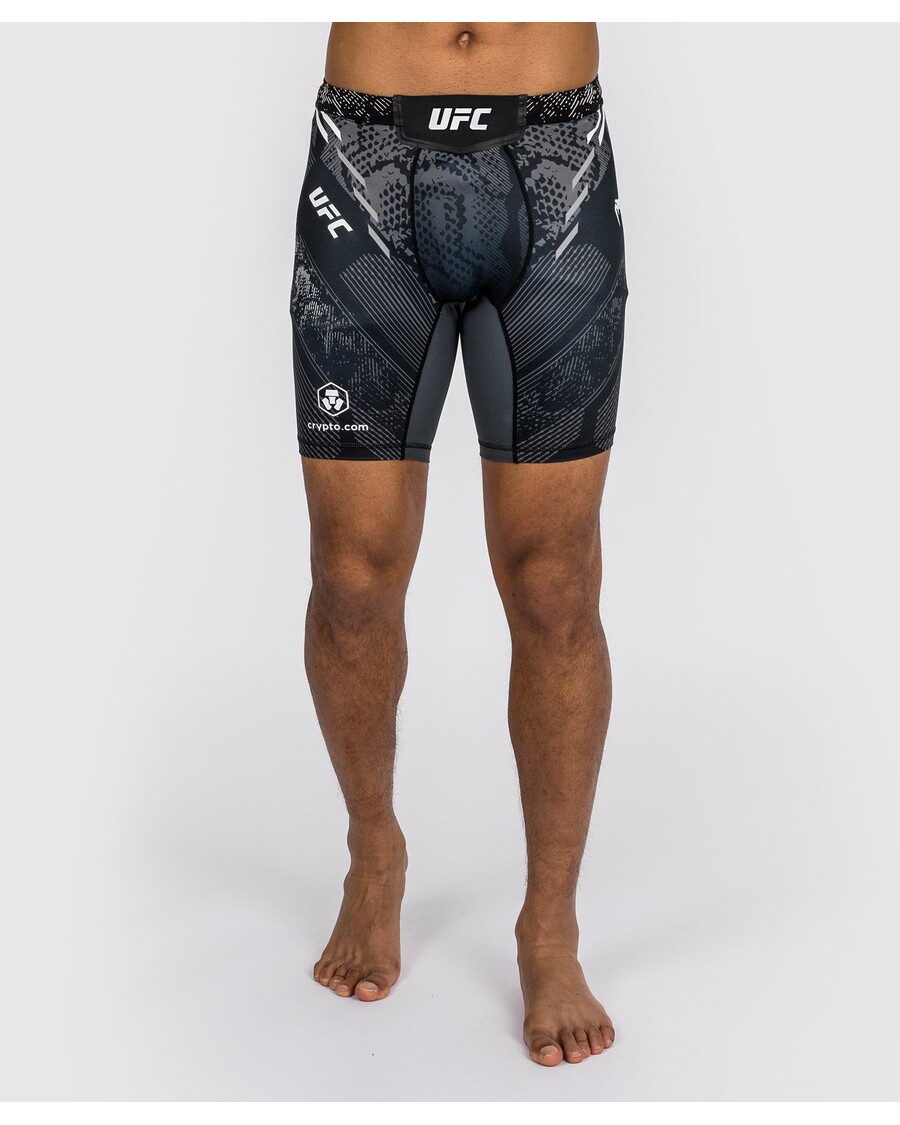 UFC Adrenalin Von Venum Authentic Fight Night Herren Vale Tudo Short – Schwarz