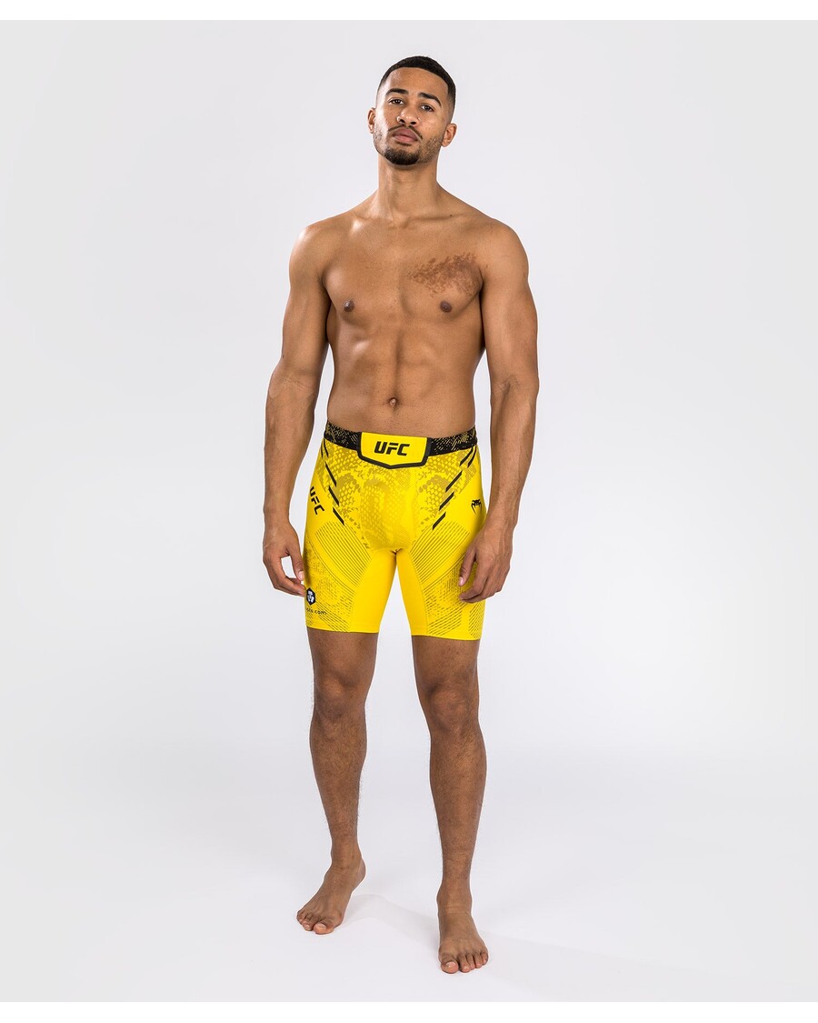 UFC アドレナリン バイ ヴェナム オーセンティック ファイト ナイト メンズ ヴァーレ トゥード ショート - イエロー