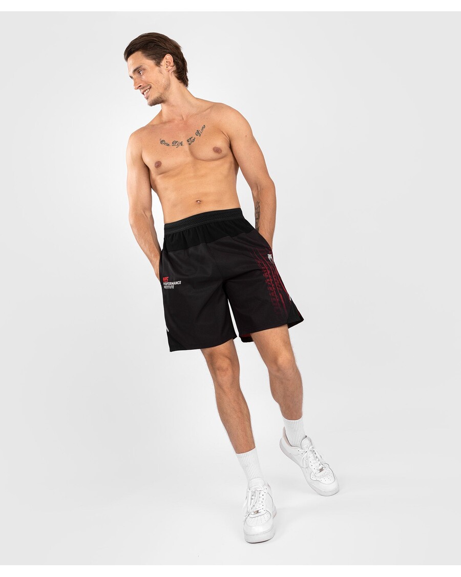 UFC Venum Performance Institute 2.0 Herren-Performance-Shorts – Schwarz/Rot