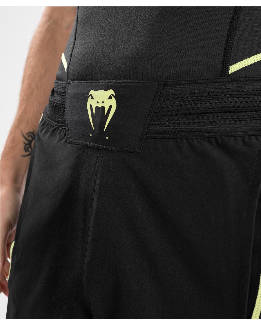 Venum Fusion 2.0 ファイトショート - ブラック/イエロー