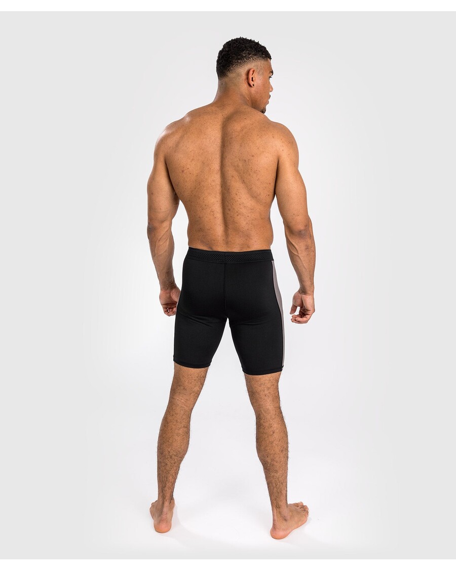 شورت فينوم أتاك للرجال من فالي تودو - أسود