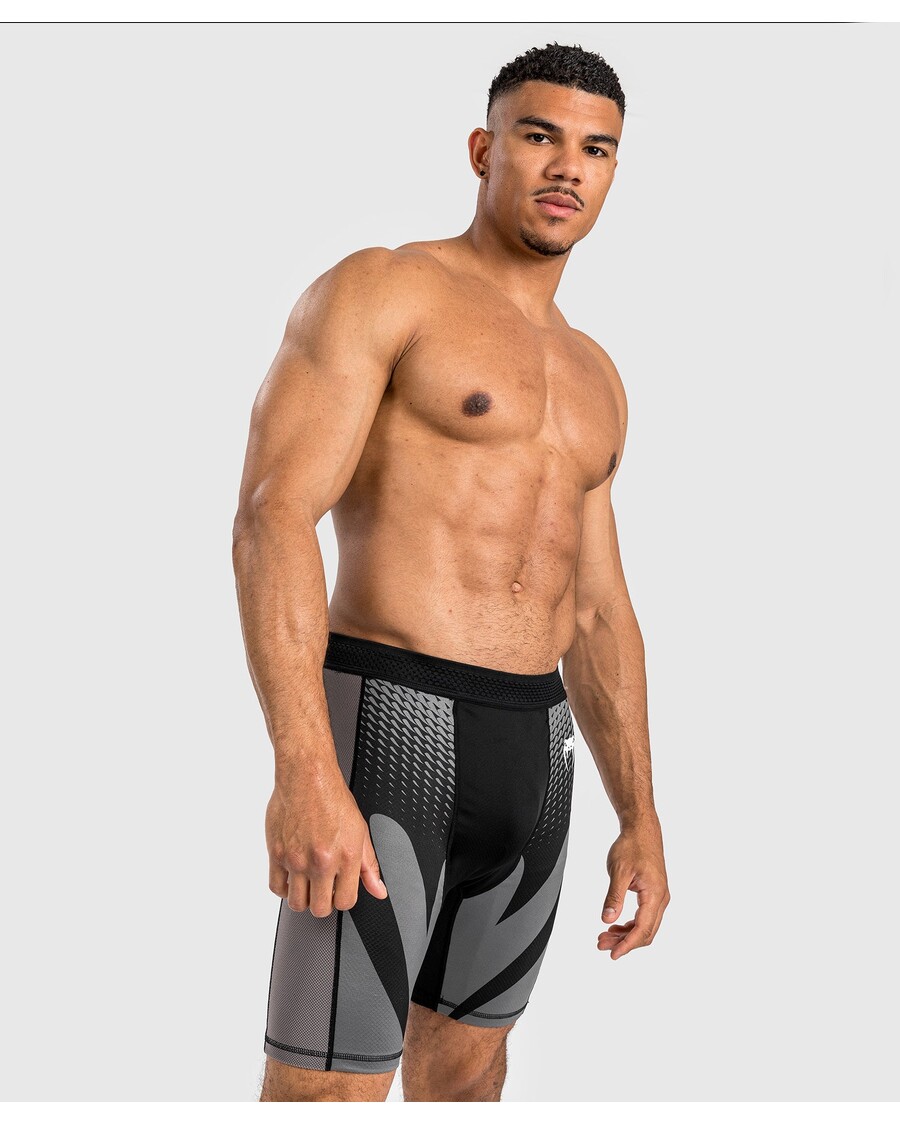 شورت فينوم أتاك للرجال من فالي تودو - أسود