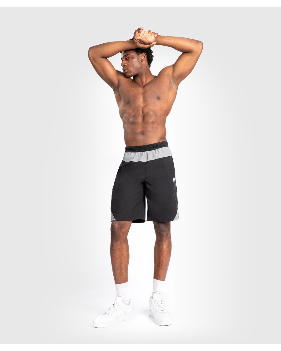 فينوم تيمبيست شورت تدريب للرجال - أسود/رمادي