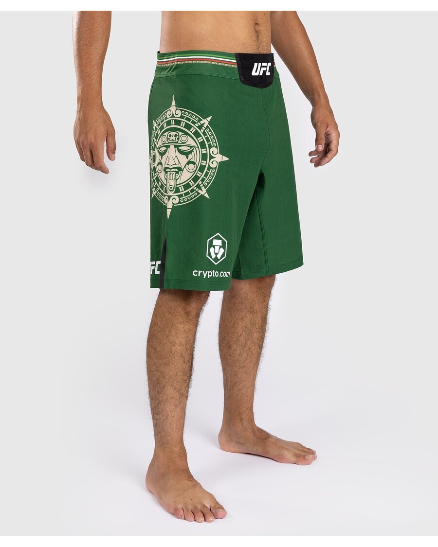 UFC Noche من Venum، شورت قتال رجالي أصلي مخصص - أخضر