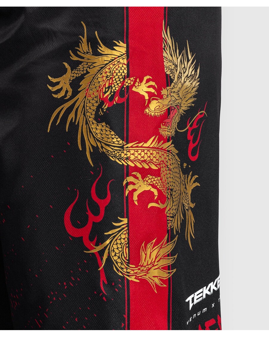 Venum X Tekken 8 - Marshalli Seaduse Võitluspüksid - Must/punane/kuldne