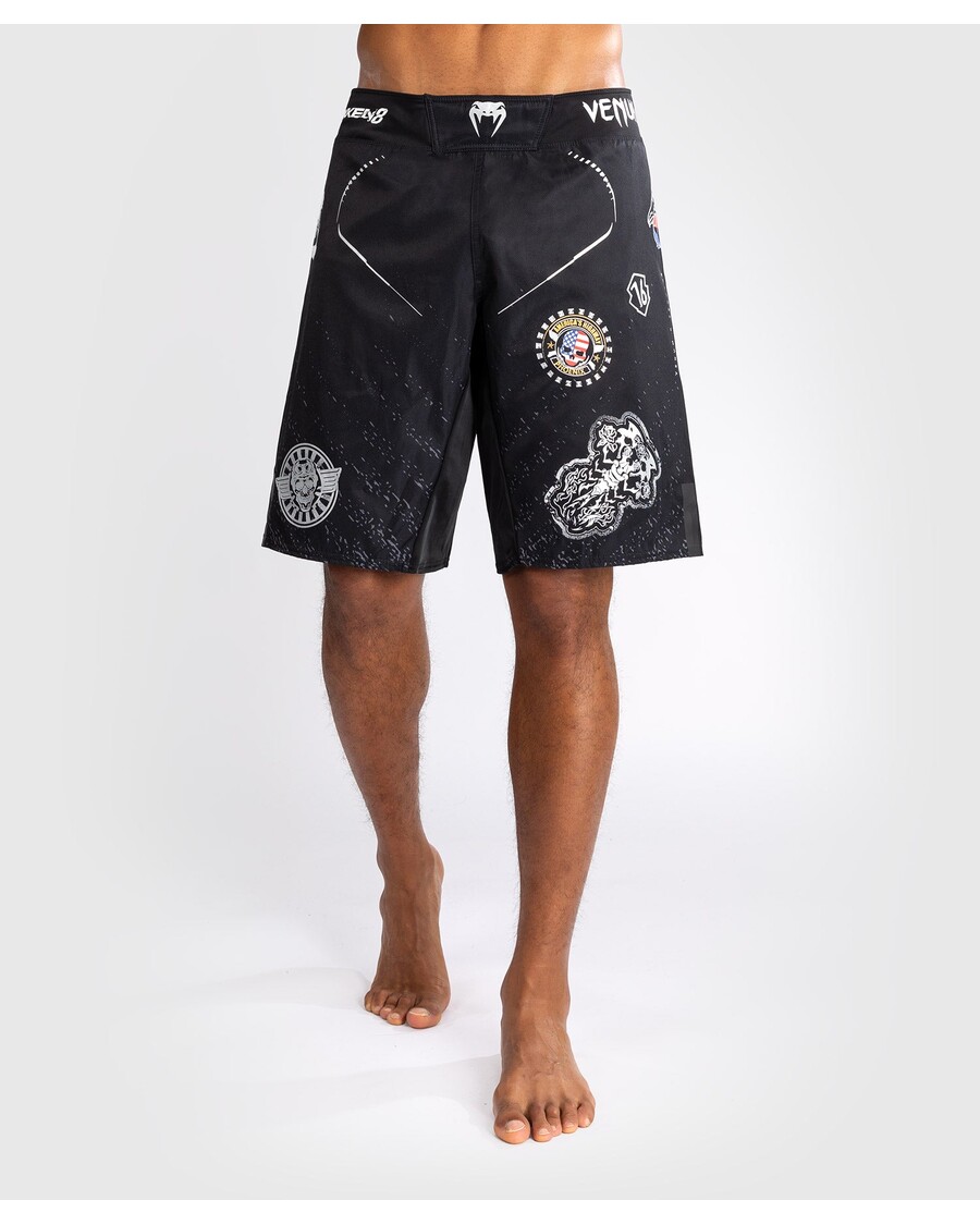 Venum X Tekken 8 – Paul Phoenix Kampfshorts – Schwarz