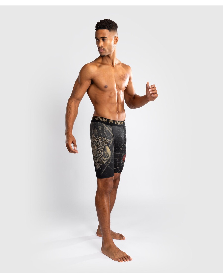 Venum Santa Muerte 5.0 メンズ ヴァーレ トゥード ショーツ - ディープ ブラック/ゴールド
