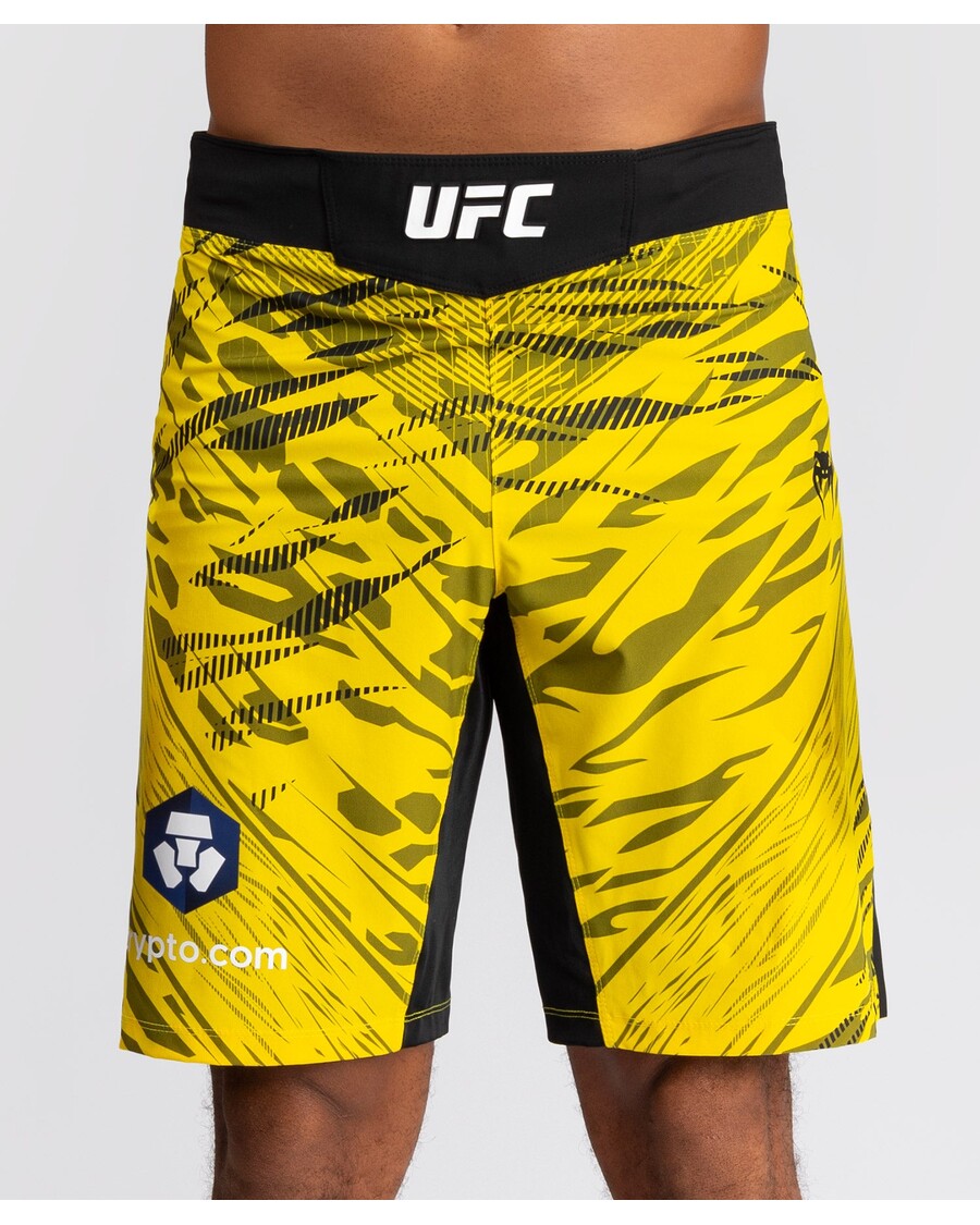 Ufc Fusion By Venum Gepersonaliseerde Authentieke Fight Night Heren Fight Korte - Lange Pasvorm - Geel