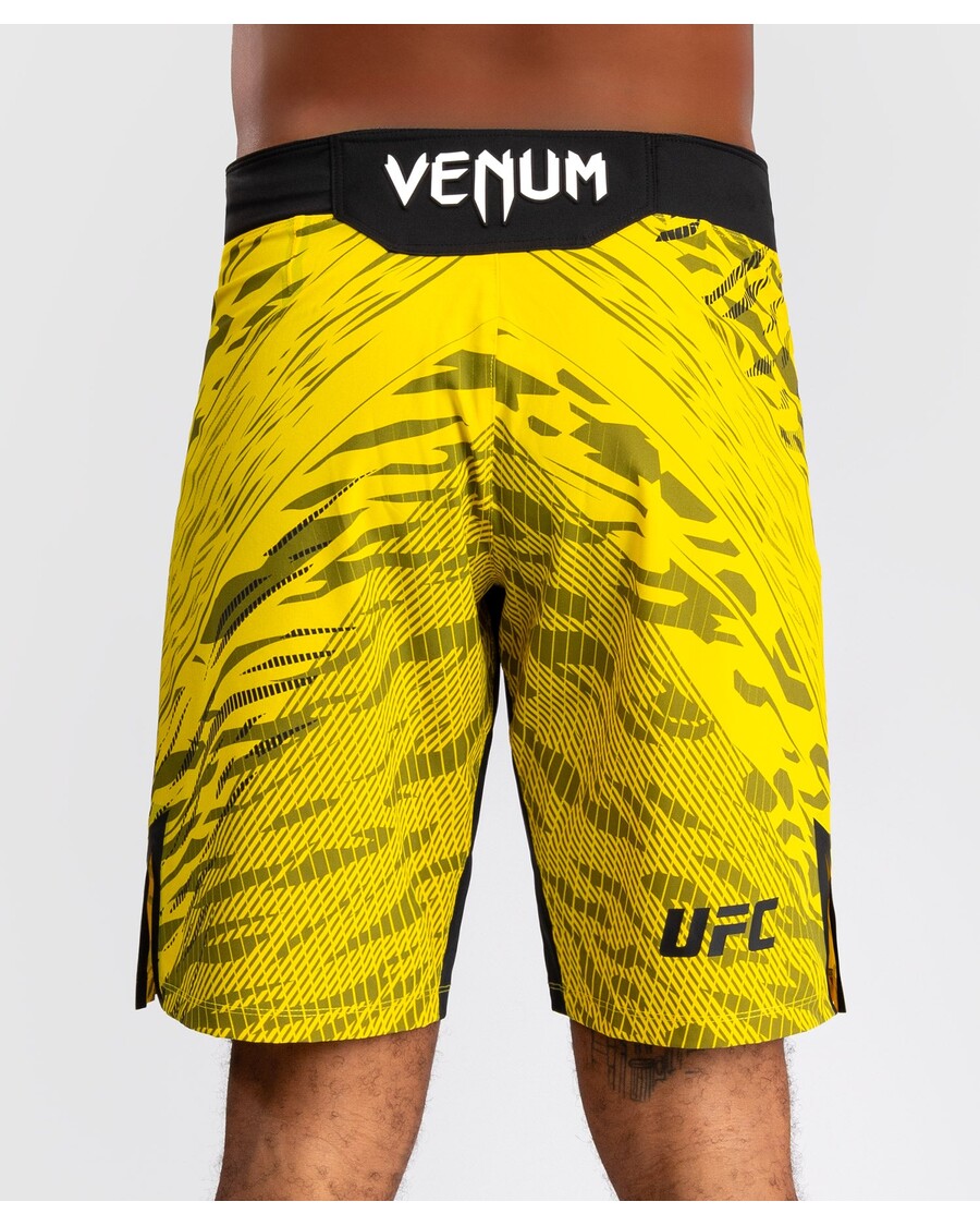 Ufc Fusion By Venum Gepersonaliseerde Authentieke Fight Night Heren Fight Korte - Lange Pasvorm - Geel