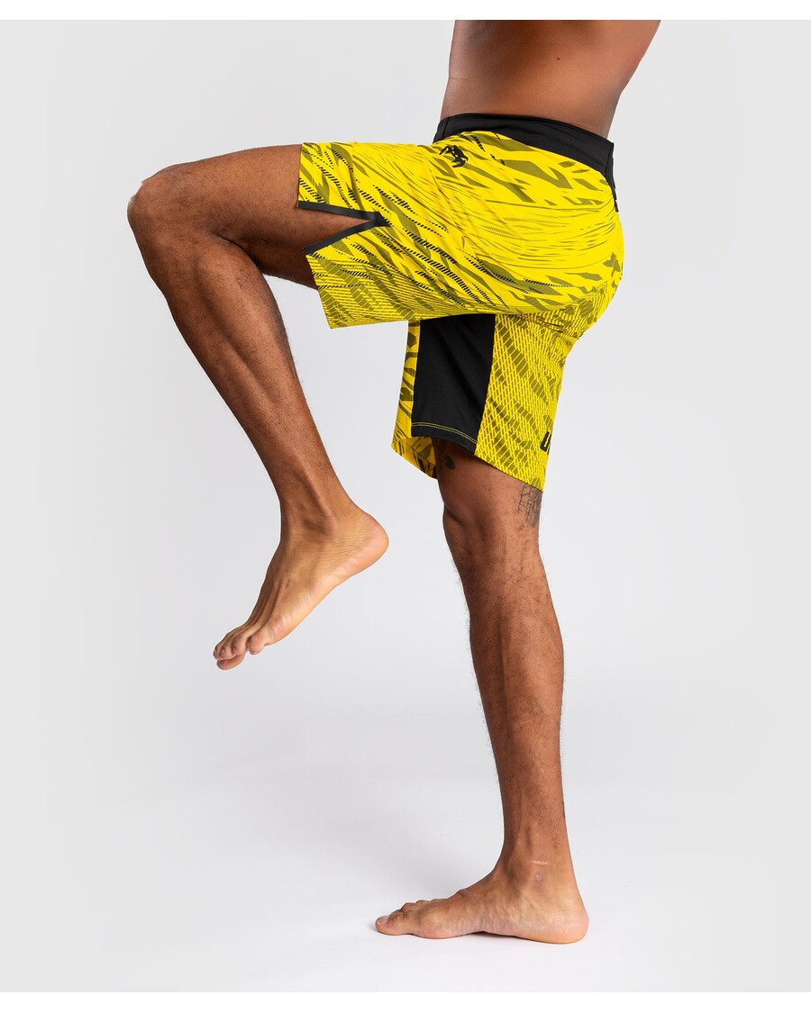 Ufc Fusion By Venum Gepersonaliseerde Authentieke Fight Night Heren Fight Korte - Lange Pasvorm - Geel