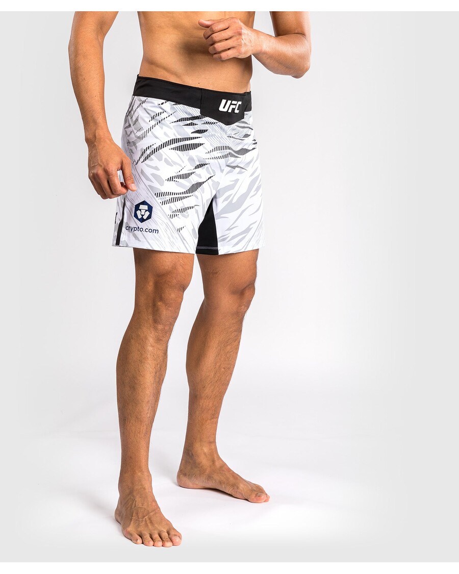 Pantaloncini Da Combattimento Da Uomo Ufc Fusion Di Venum Personalizzati Autentici Fight Night - Vestibilità Corta - Bianchi