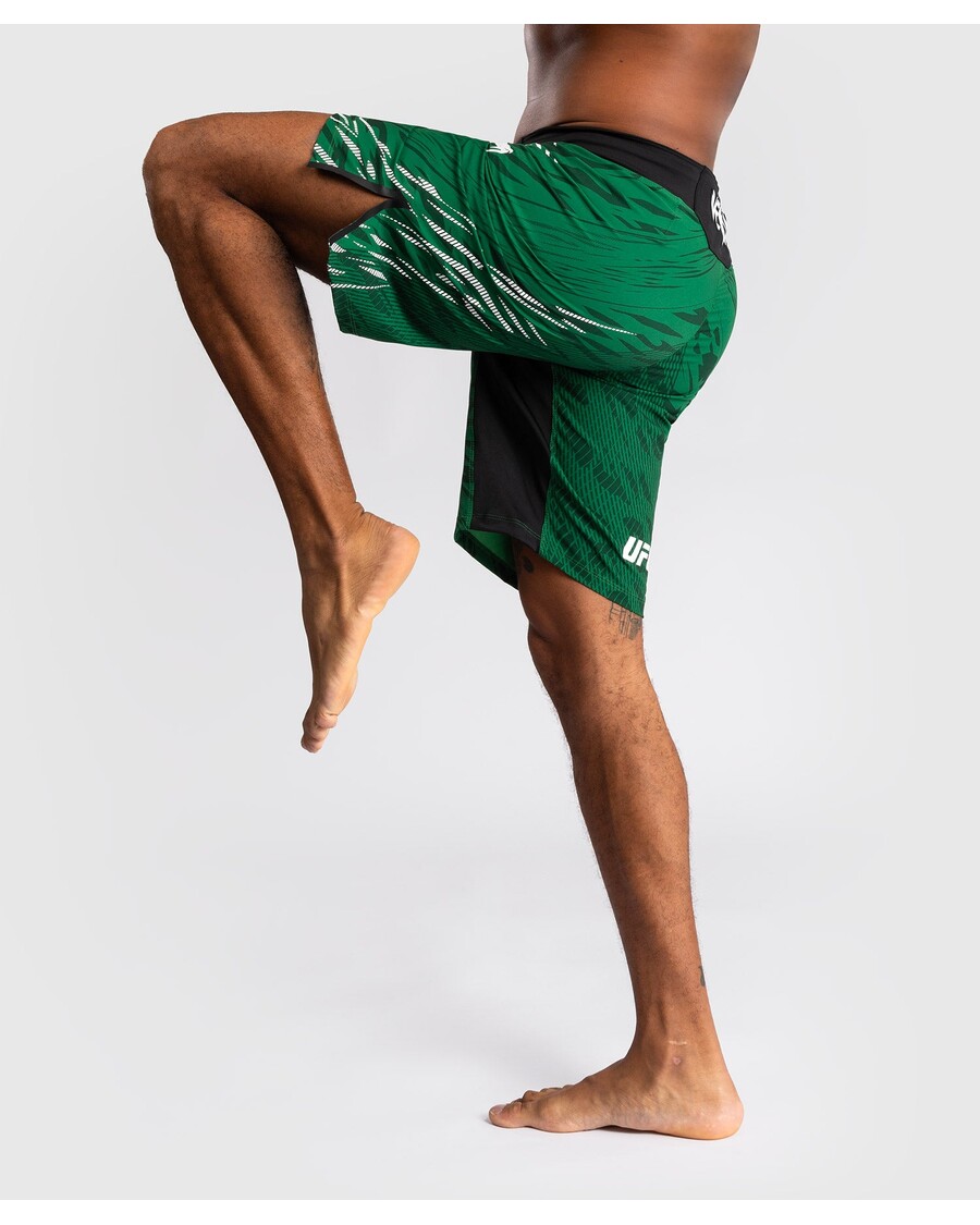 UFC Fusion من فينوم، قتال قصير للرجال - طويل - أخضر