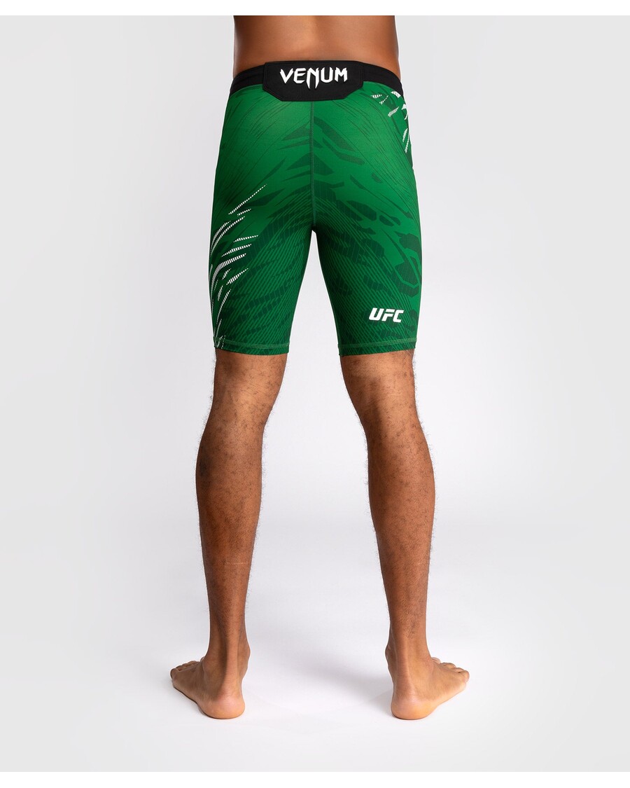 UFC フュージョン バイ ヴェナム オーセンティック ファイト ナイト メンズ ヴァーリトゥード ショート - グリーン