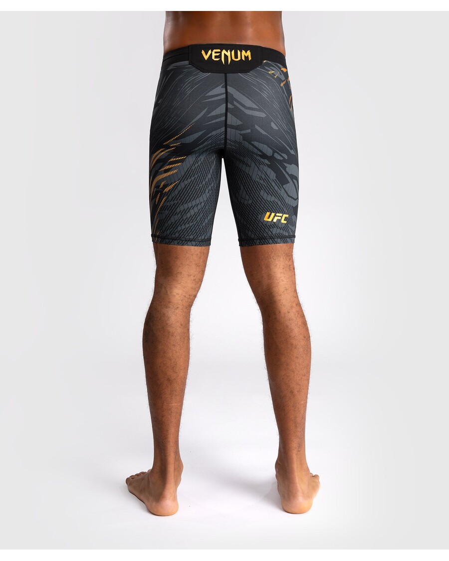Ufc Fusion By Venum Autentne Võitlusõhtu Meeste Vale Tudo Short - Tšempion