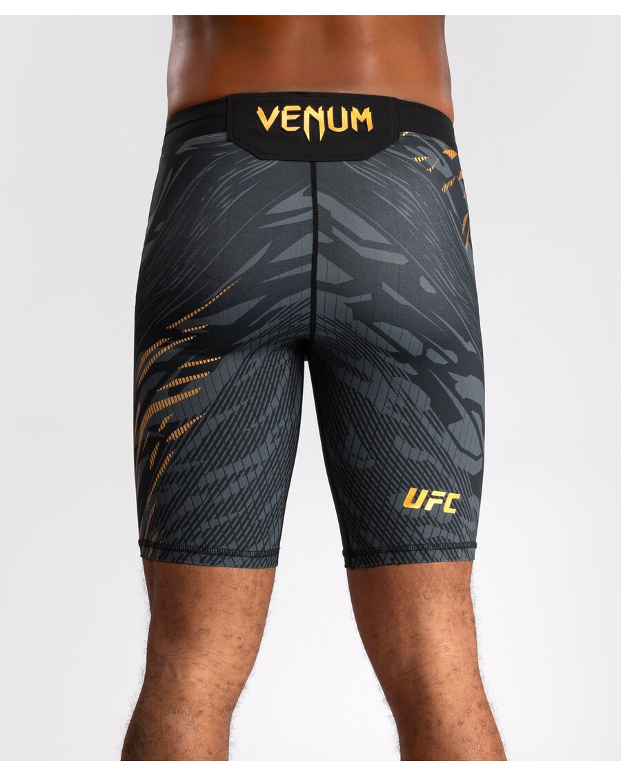 Ufc Fusion By Venum Autentne Võitlusõhtu Meeste Vale Tudo Short - Tšempion