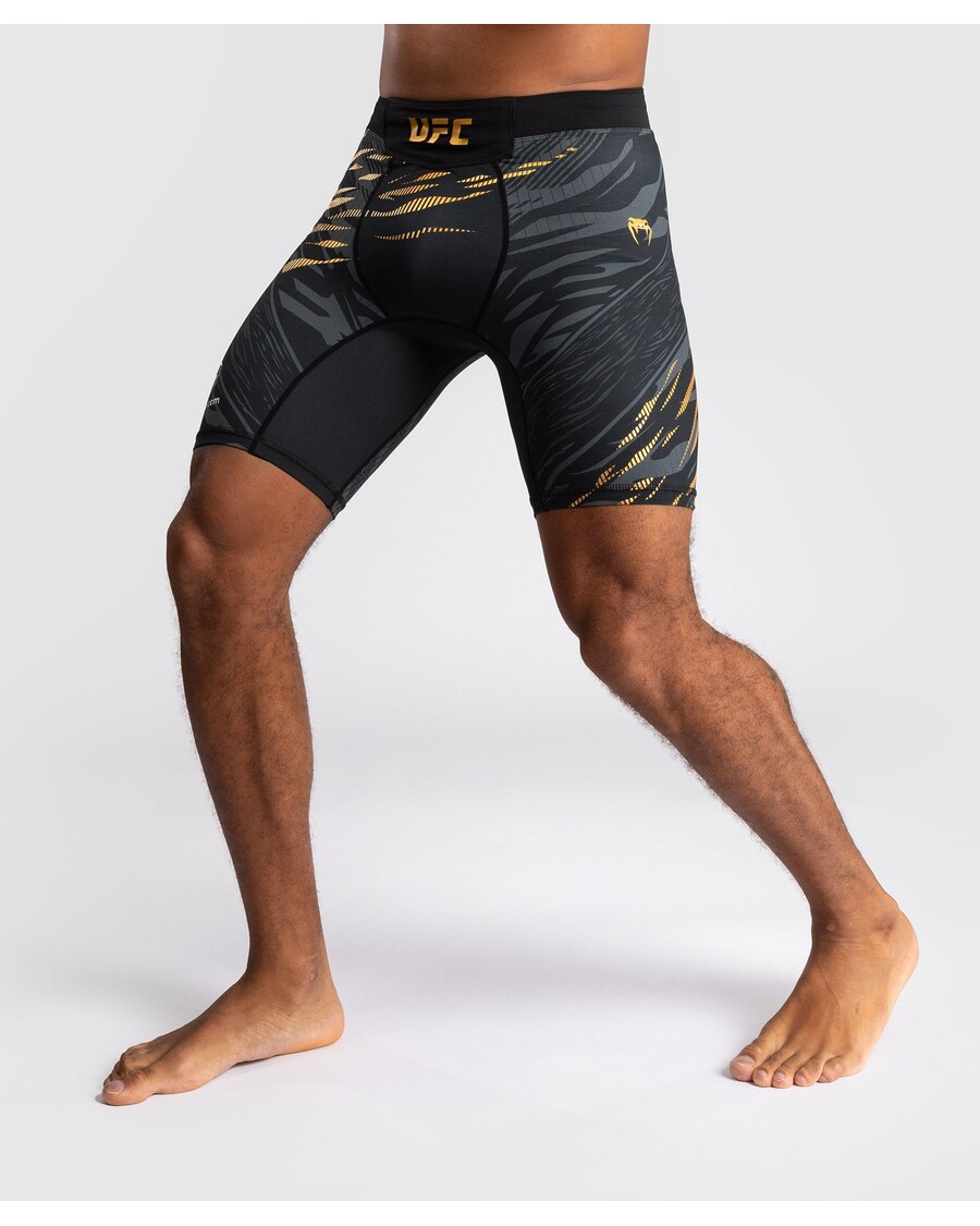 Ufc Fusion By Venum Autentne Võitlusõhtu Meeste Vale Tudo Short - Tšempion