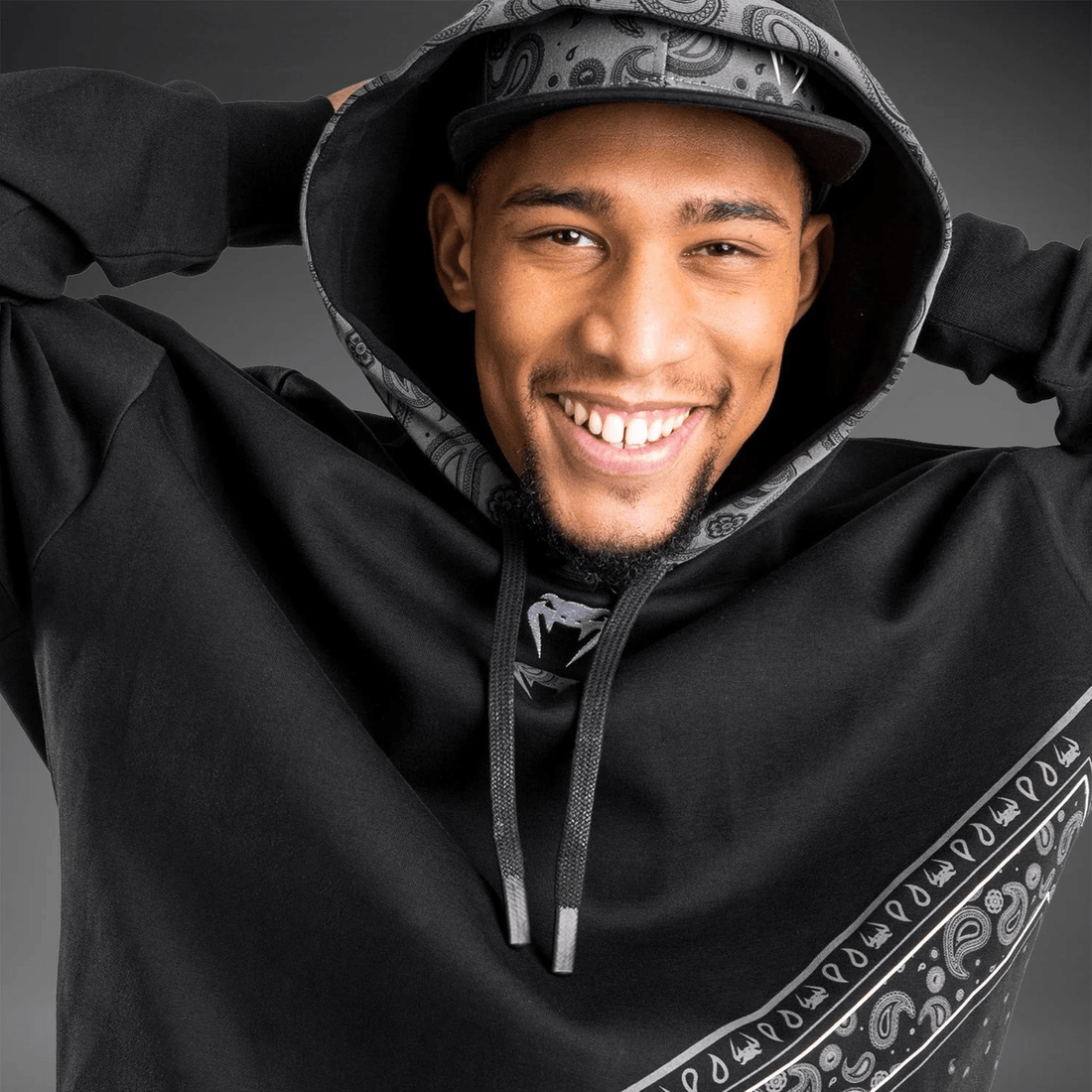 Venum Cali 34 XL Hoody - Oversize- Black