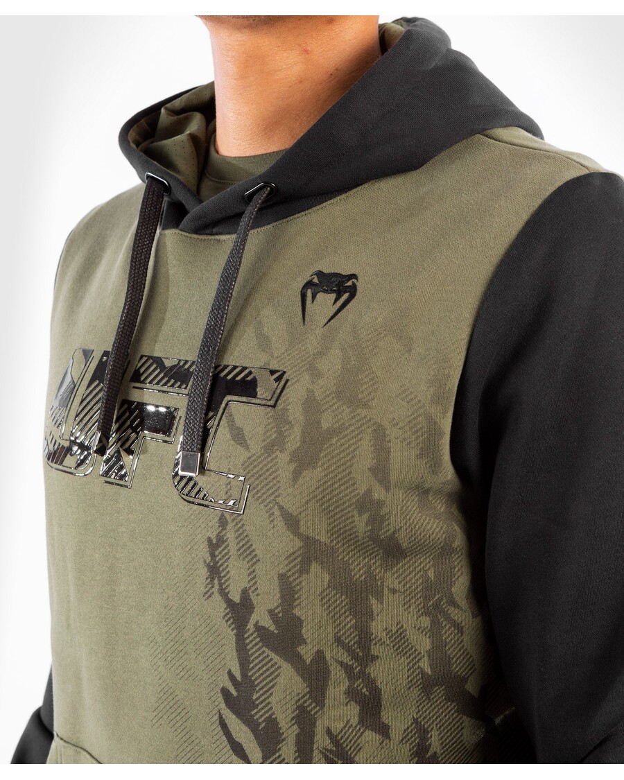 Ufc Venum Autentne Võitlusnädala Meeste Pullover - Khaki