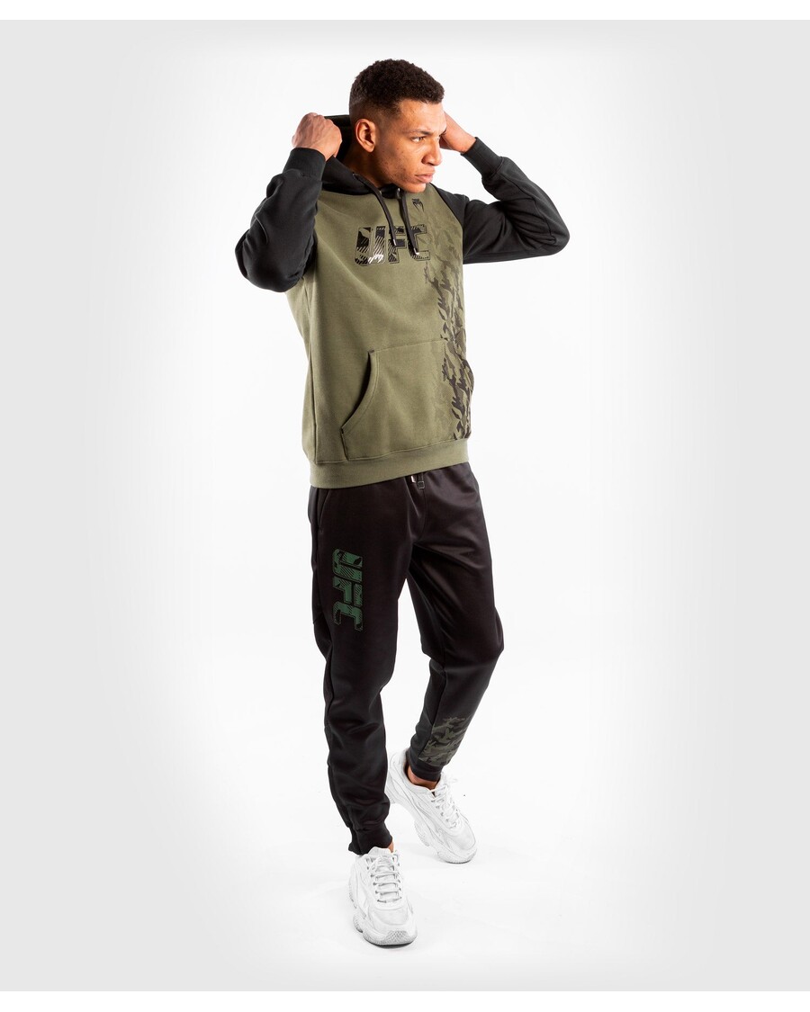 Ufc Venum Autentne Võitlusnädala Meeste Pullover - Khaki