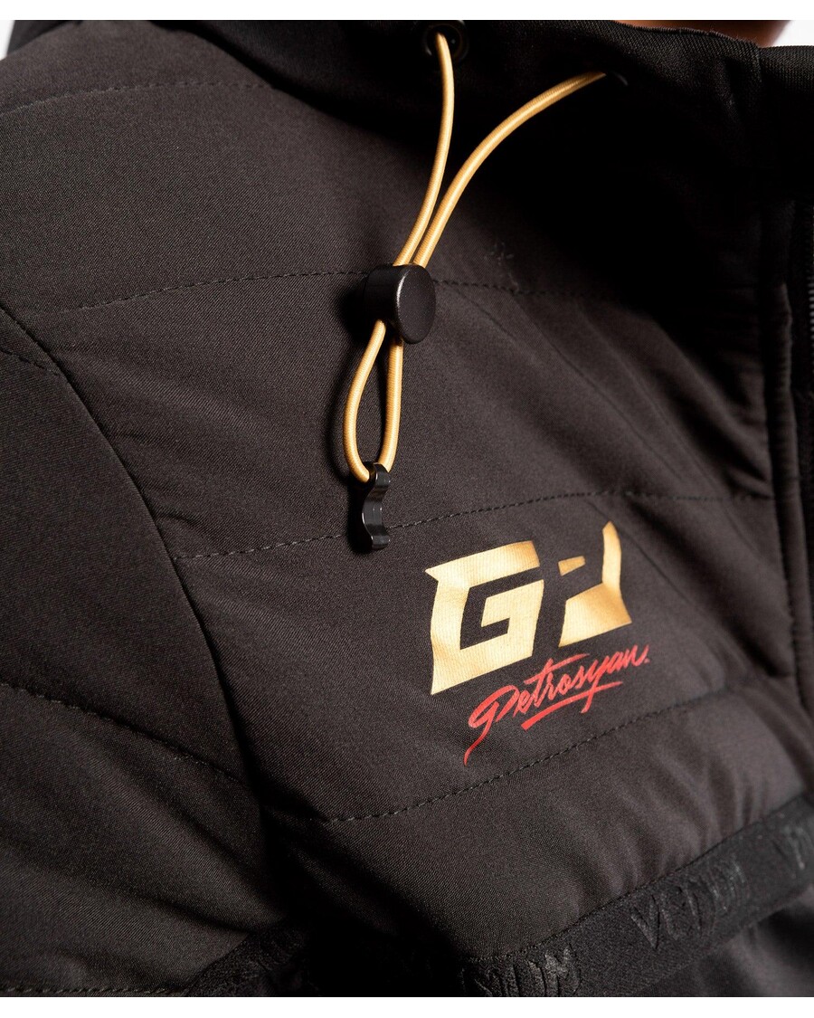 Mikina S Kapucí Venum Petrosyan 2.0 - černá/zlatá