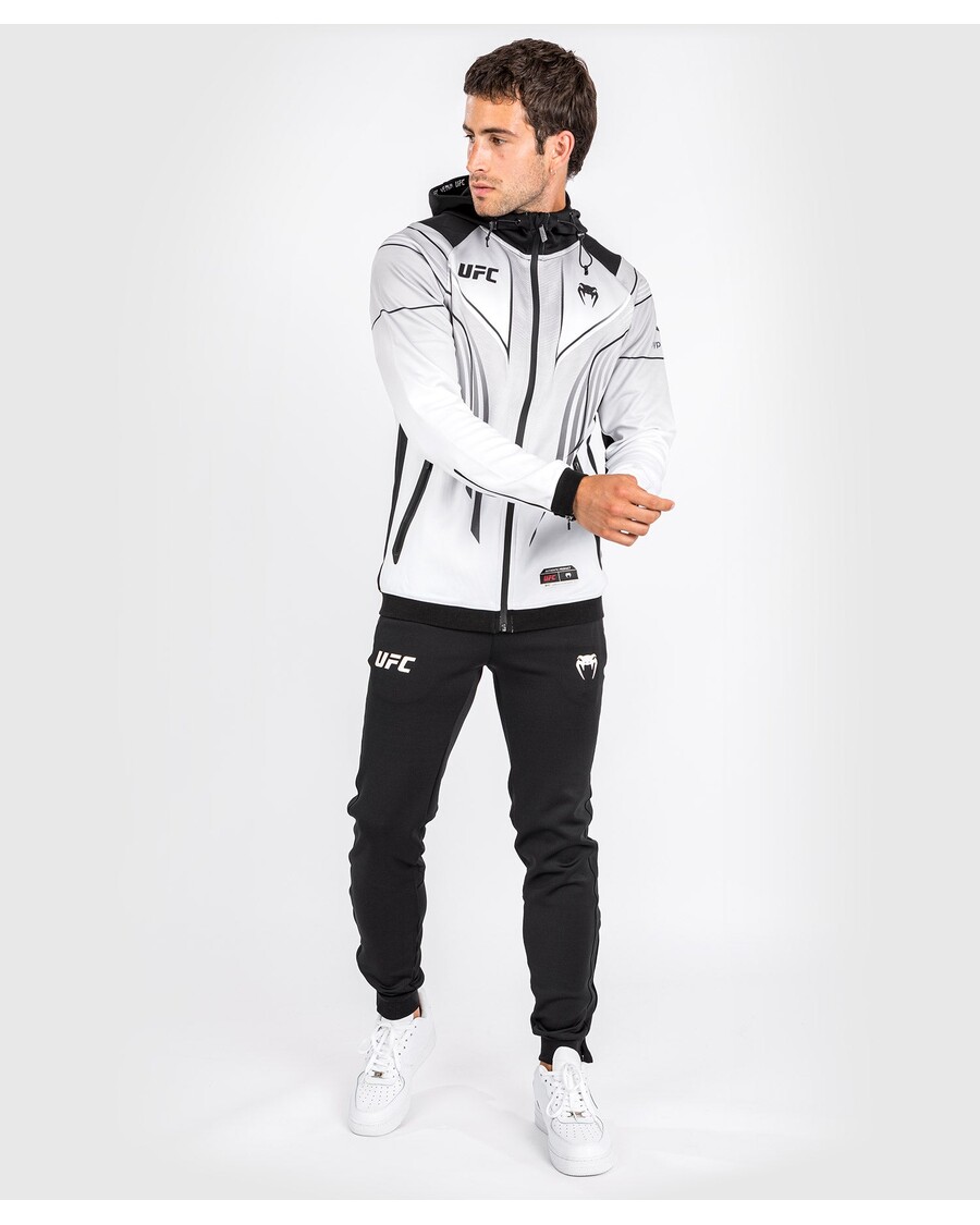 Pánská Mikina S Kapucí Ufc Venum Authentic Fight Night 2.0 Od Značky Venum - Bílá