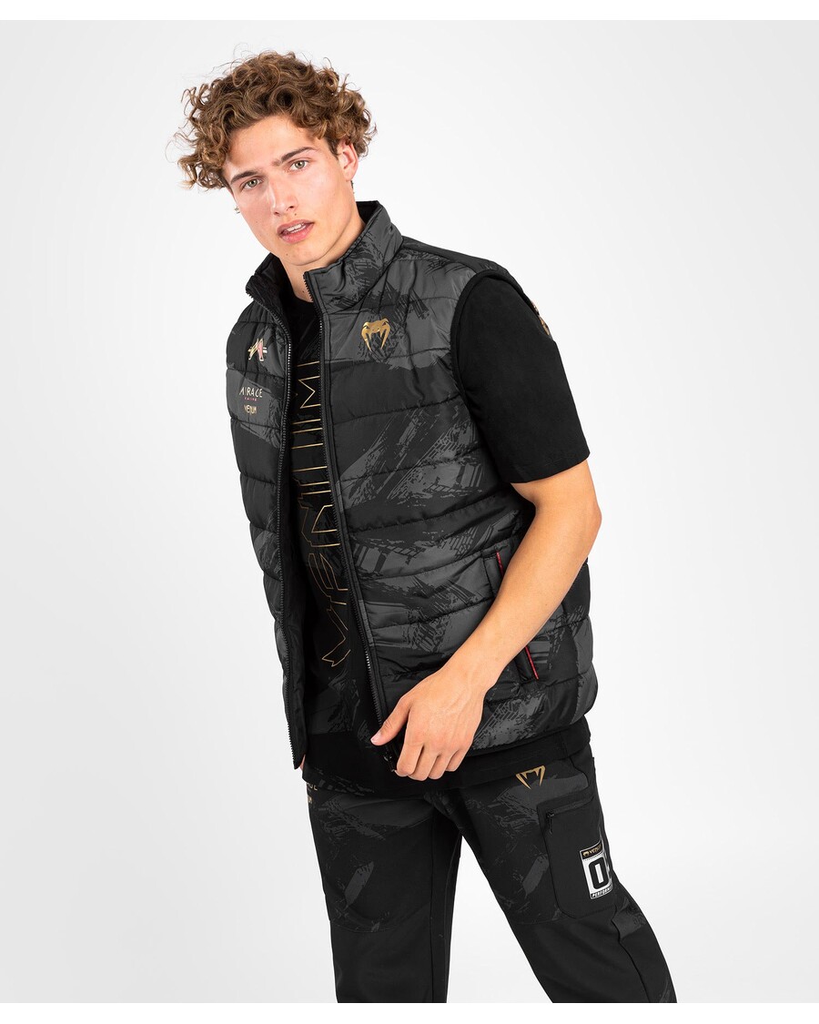 Venum X Mirage ノースリーブ ダウン ジャケット - ブラック/ゴールド