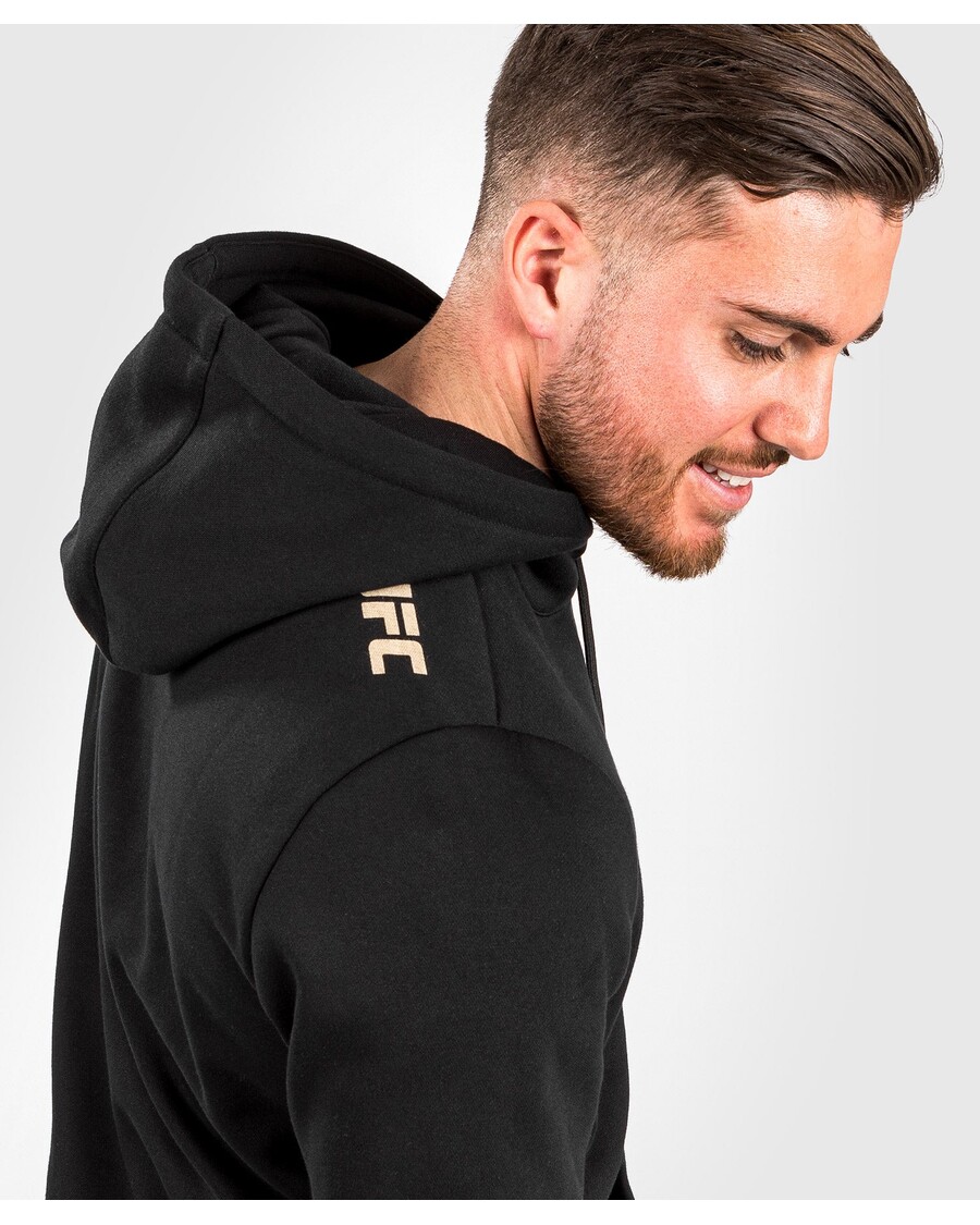 UFC アドレナリン バイ ヴェナム ファイト ウィーク メンズ プルオーバー パーカー - ブラック