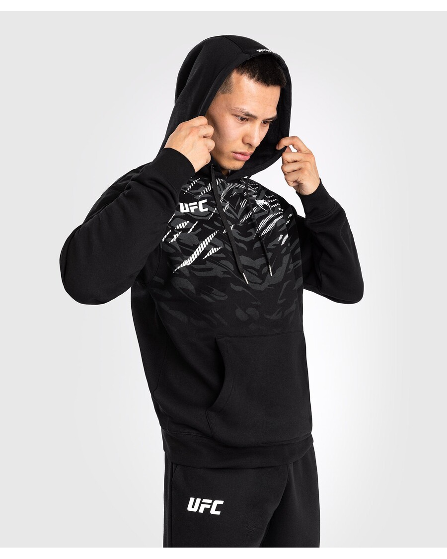 UFC Fusion by Venum Men’s Replica Pullover Hoodie - Black