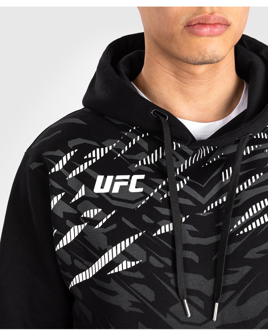 UFC Fusion by Venum Men’s Replica Pullover Hoodie - Black