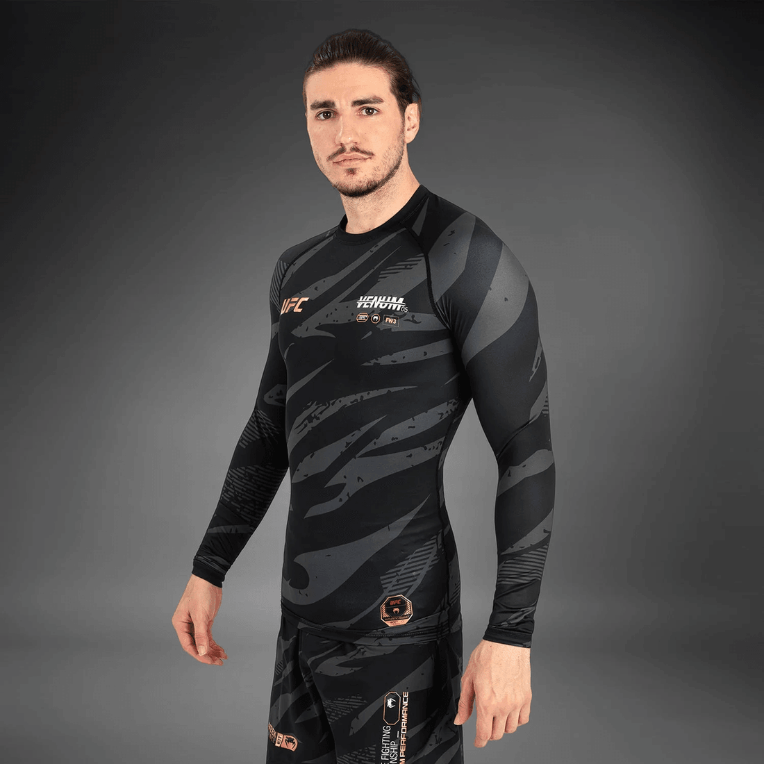 Ufc Adrenaline By Venum Camiseta De Manga Larga Rashguard De Rendimiento De La Semana De Pelea - Camuflaje Urbano