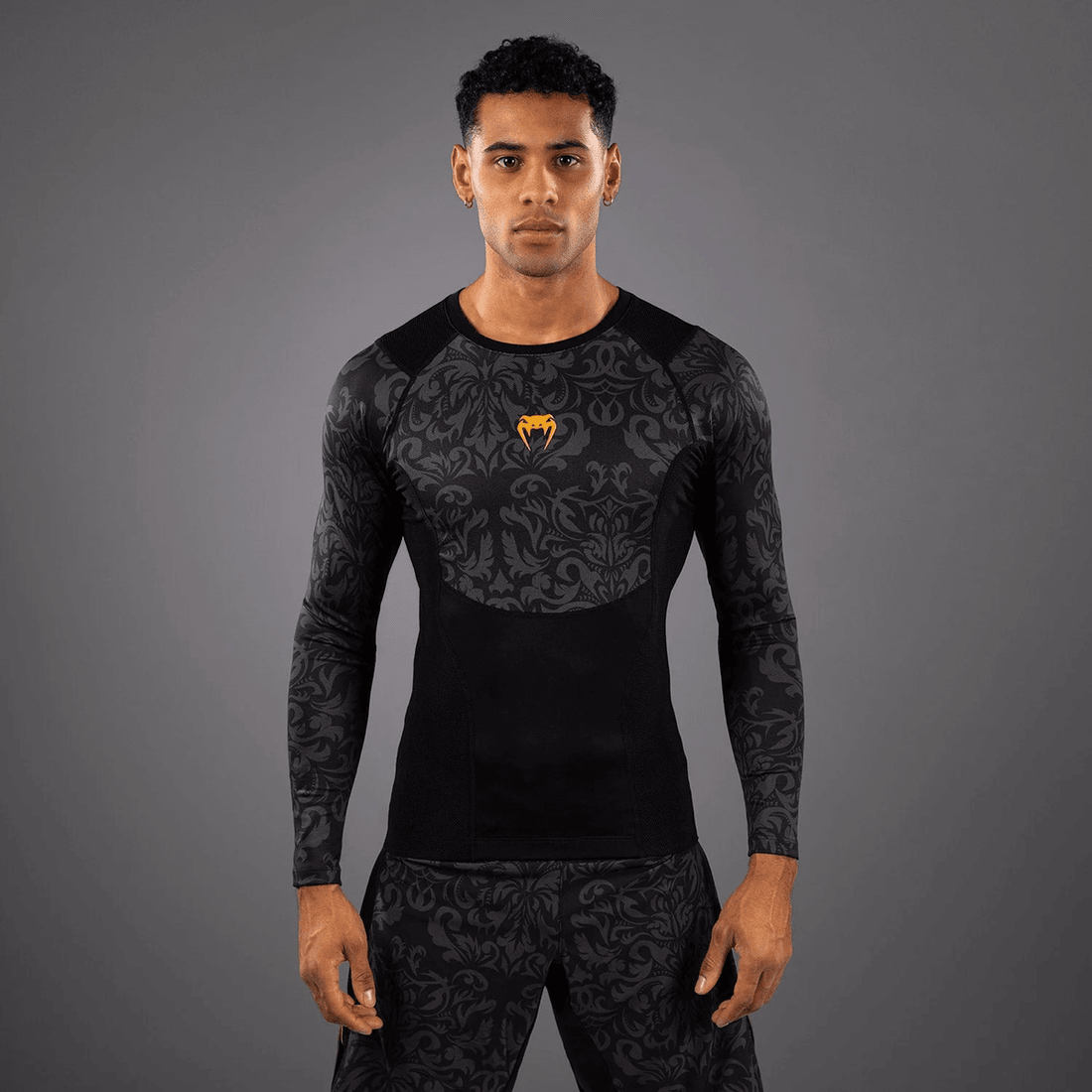 Venum x Topuria Unmatched Edition Long Sleeve Rashguard - Black/Gold