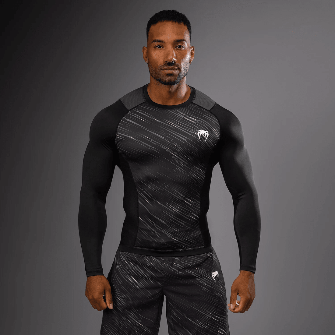 Venum Rapid Long Sleeve Rashguard - Black/Storm Grey