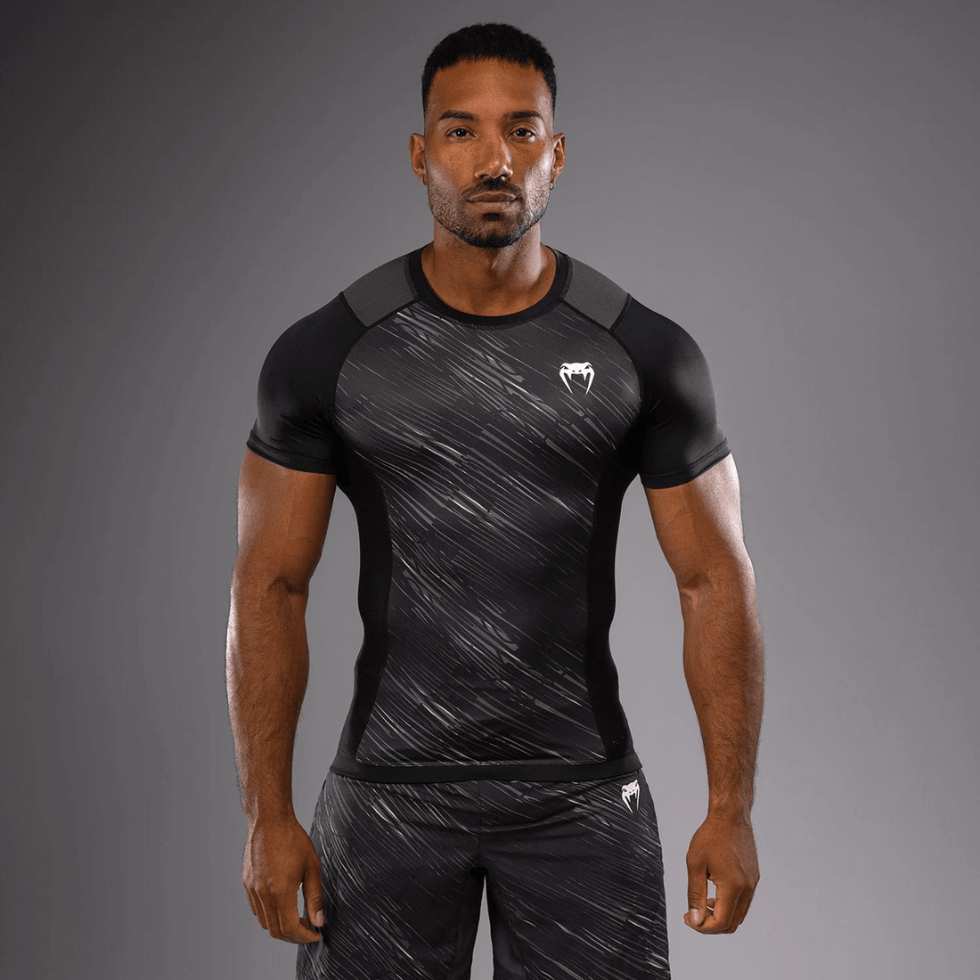 Venum Rapid Short Sleeve Rashguard - Black/Storm Grey