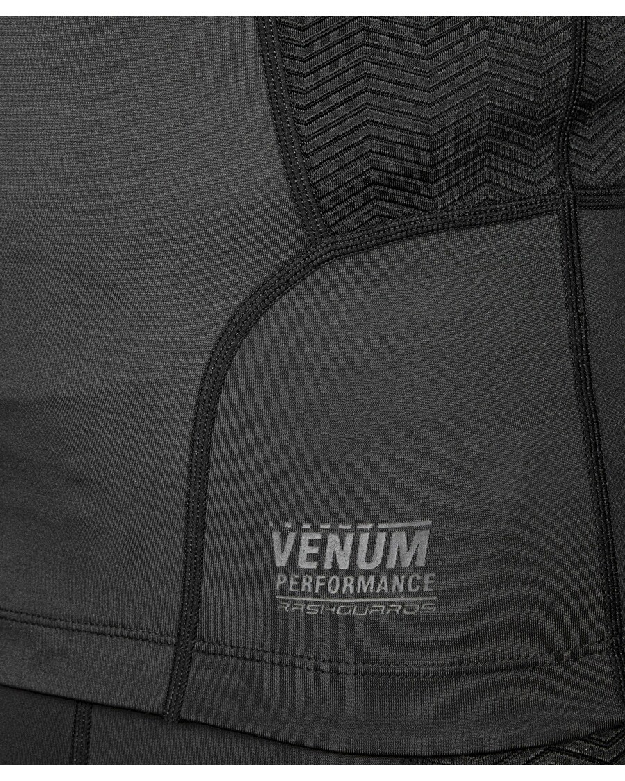 Venum G-fit Rashguard - Lange Mouwen - Zwart