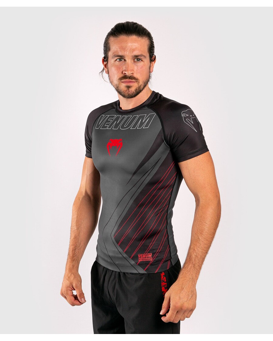 Venum Contender 5.0 Rashguard - Lühikesed Varrukad - Must/punane