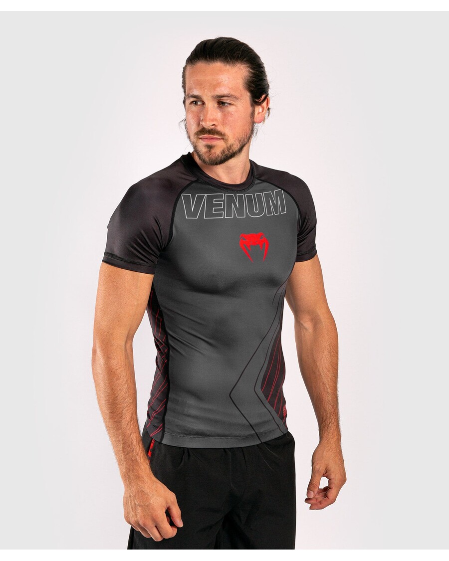 Venum Contender 5.0 Rashguard - Lühikesed Varrukad - Must/punane