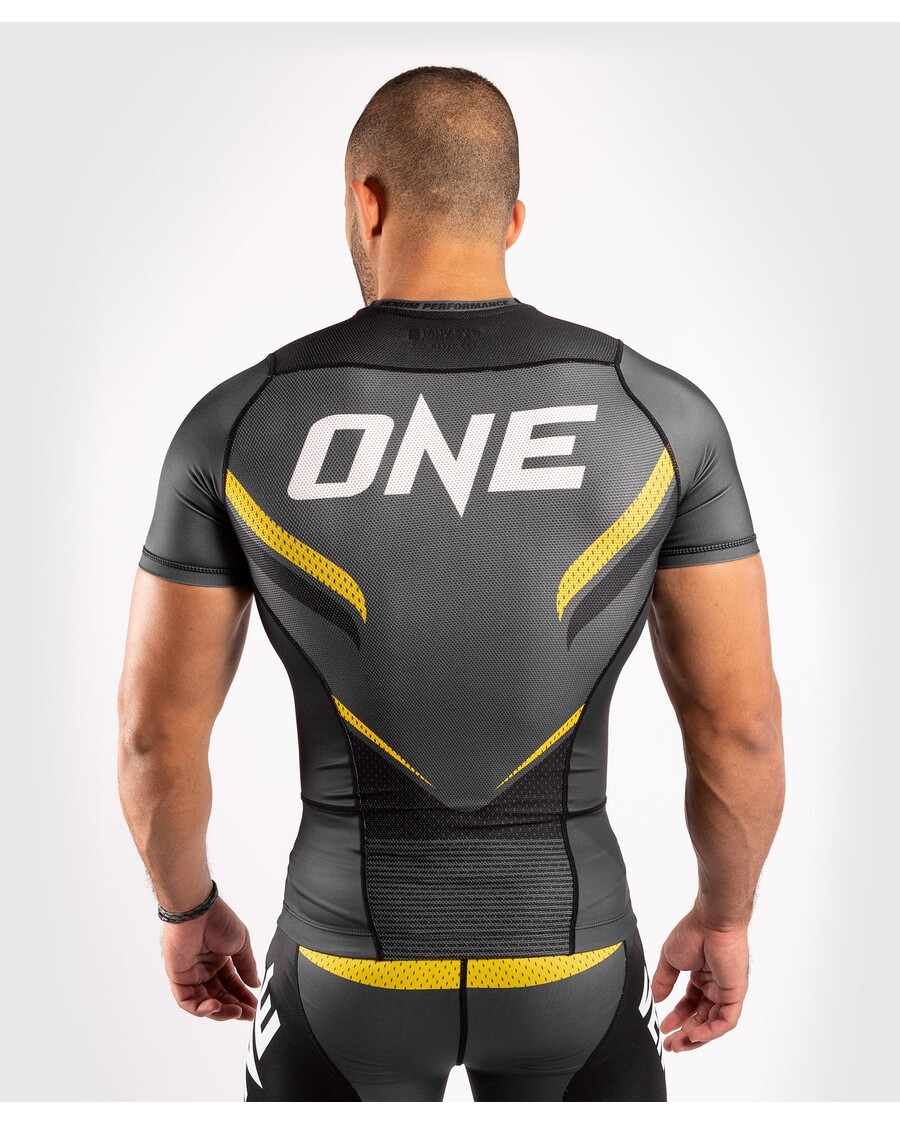 Venum One Fc Impact Rashguard - Kratki Rokavi - Sivo/rumeni